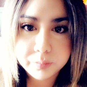 Meet your Posher, Cynthia